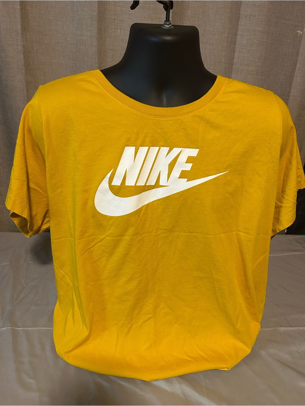 Nike Men’s Yellow Tee with White Swoosh